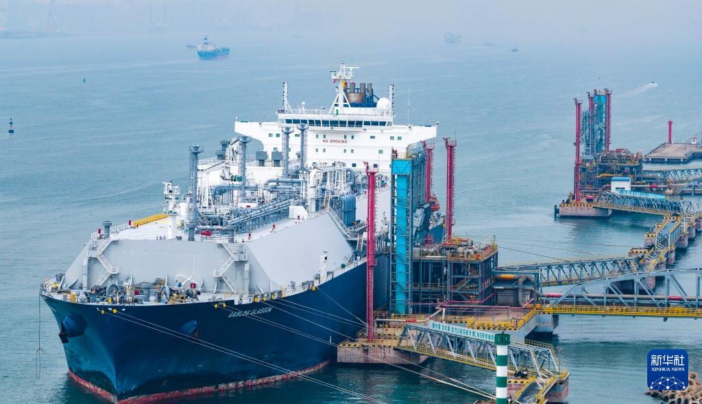 “格拉斯哥”号LNG船靠泊在国家管网天津LNG接收站码头